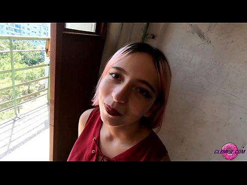 ❤️ Sinipsip ng Sensual ng Mag-aaral ang Isang Estranghero sa Outback - Cum On His Face ❤❌ Anal porn sa amin