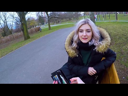 ❤️ Nilulon ang mainit na cum ng isang estranghero para sa pera - blowjob sa parke ni Eva Elfie ❤❌ Anal porn sa amin